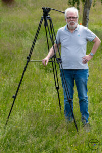The Cayer BV30L video tripod