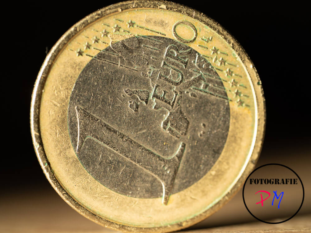 And a 100mm/2.8 Macro again