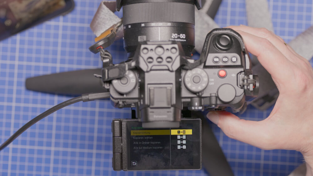 Efficient data backup of photos and videos on the go